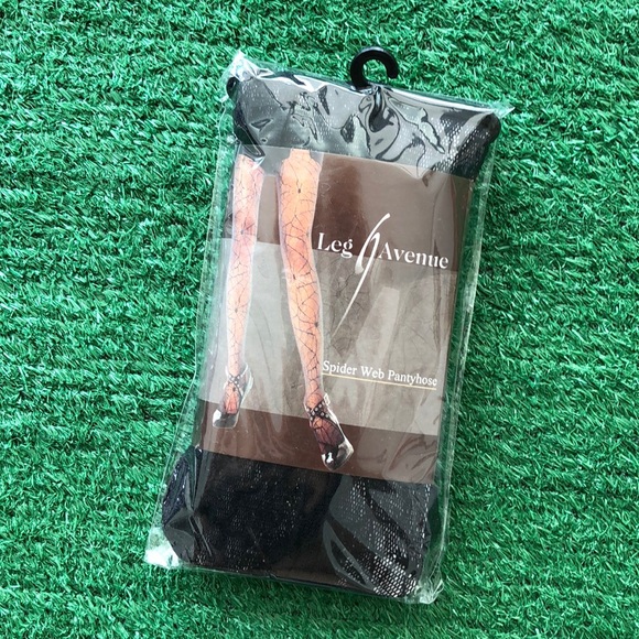 Leg Avenue Pantyhose - Picture 2 of 3